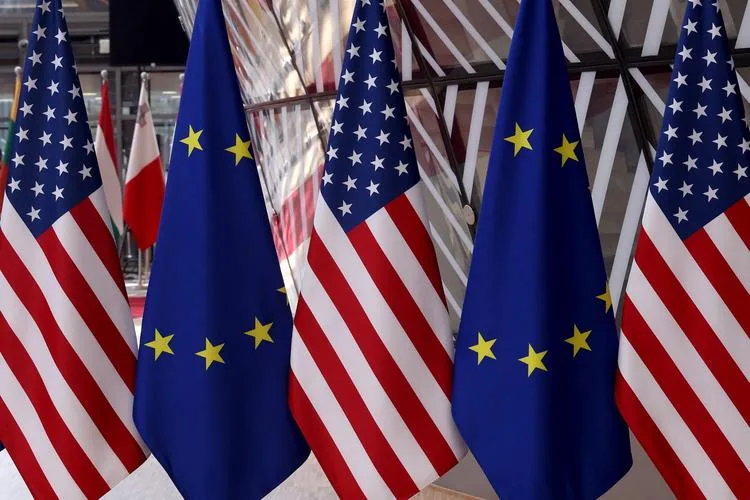 واشنطن تحذر من تطبيق رسوم جمركية تبلغ 17% على المنتجات الزراعية من الاتحاد الأوروبي واشنطن تحذر من تطبيق رسوم جمركية تبلغ 17% على المنتجات الزراعية من الاتحاد الأوروبي