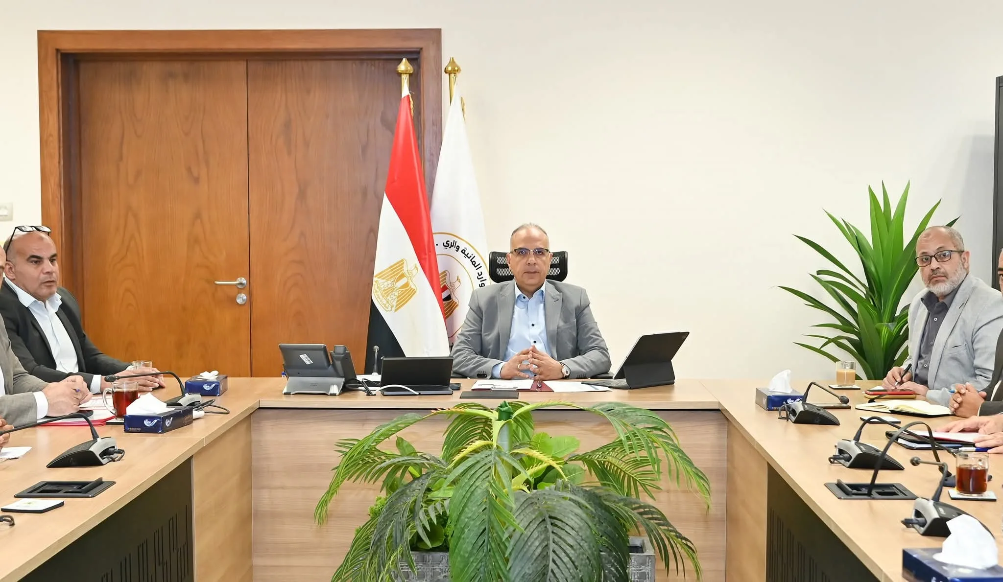 وزير الري يراقب جهود حماية السواحل وتحسين توقعات الظواهر الجوية لمواجهة تغير المناخ وزير الري يراقب جهود حماية السواحل وتحسين توقعات الظواهر الجوية لمواجهة تغير المناخ