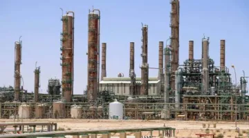 ليبيا تبرم اتفاقية مع “بي بي” لدراسة إعادة تطوير حقلين نفطيين ضخمين
