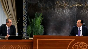 وزير الاتصالات: حريق مركز رمسيس لم يؤثر بشكل كامل على الخدمات.. نعتمد على شبكة واسعة من المحطات.