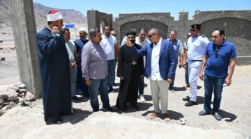 محافظ جنوب سيناء يزور موقع أعمال البناء في كنيسة كيرياليسون بنويبع