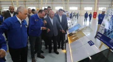 وزير الصناعة ي inaugurate مصنع الزجاج الهندسي ويؤسس مشروعًا جديدًا لشركة العربي
