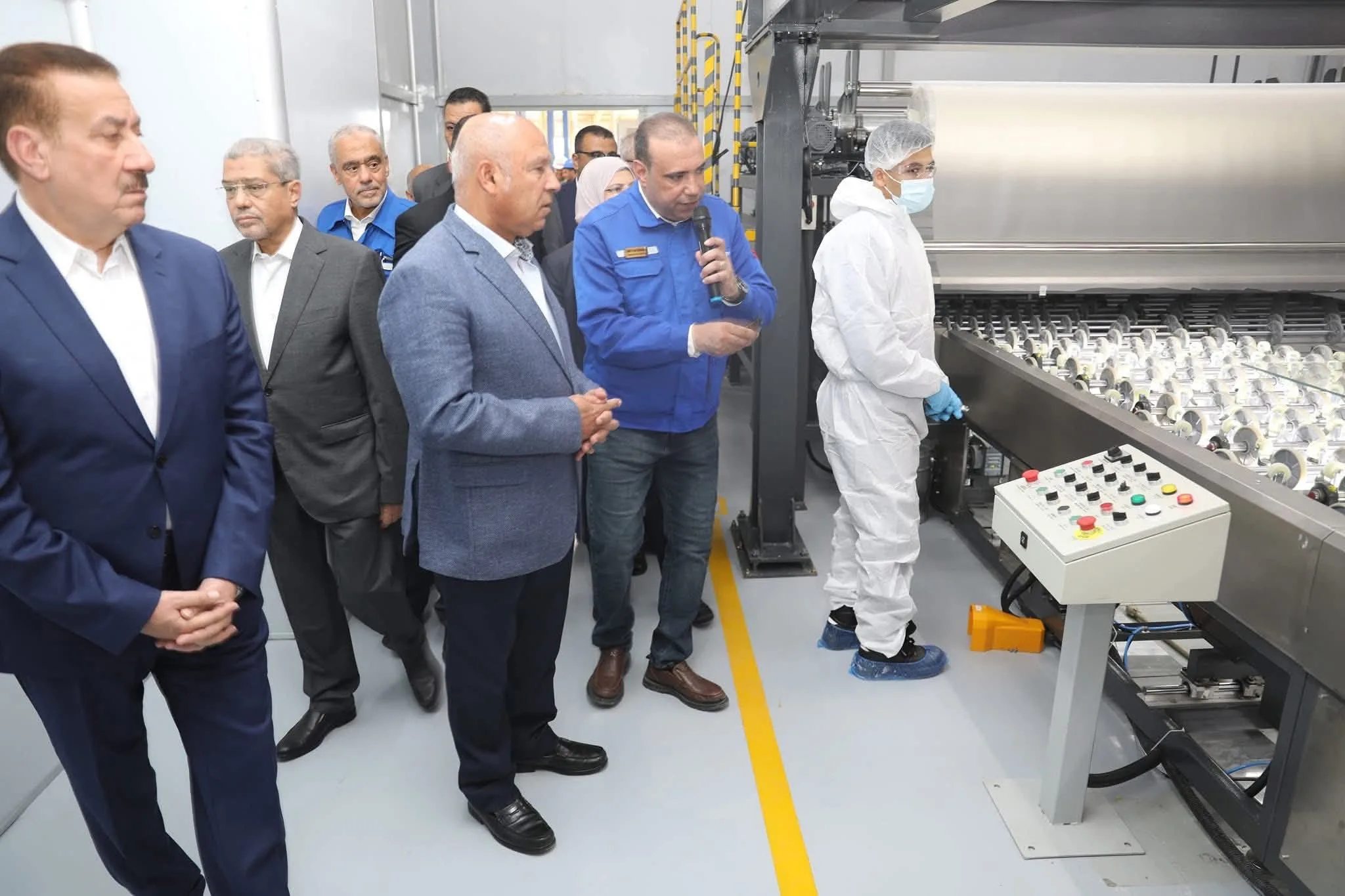 مجموعة العربي تدشن مصنعًا جديدًا لإنتاج الزجاج الهندسي وتبدأ في إنشاء مصنع آخر لإنتاج الثلاجات والديب فريزر. مجموعة العربي تدشن مصنعًا جديدًا لإنتاج الزجاج الهندسي وتبدأ في إنشاء مصنع آخر لإنتاج الثلاجات والديب فريزر.