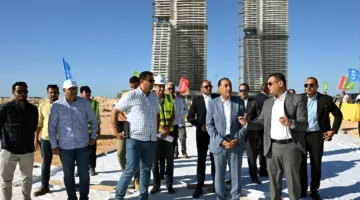 رئيس الوزراء يزور مشاريع “أبراج الداون تاون” و”داون تاون لاجون” في مدينة العلمين الجديدة.
