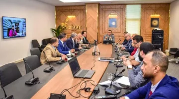 وزير الإسكان يقود اجتماع اللجنة التنسيقية العليا لمتابعة قضايا العمل في جميع المدن