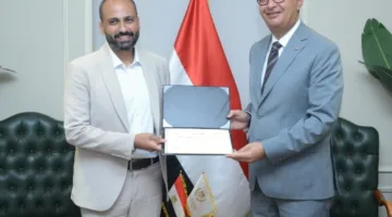 وزير التموين يكرم مبتكر أفضل فكرة على “منصة حوار” حول رصد السلع الغذائية