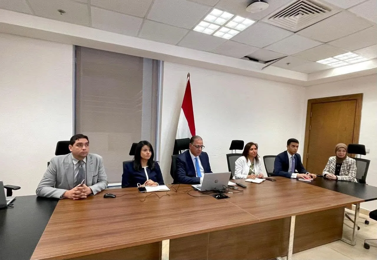 نائب وزير الخارجية يلتقي بـ “الهيئة الوطنية للانتخابات” تحضيرًا لانتخابات الشيوخ في الخارج نائب وزير الخارجية يلتقي بـ “الهيئة الوطنية للانتخابات” تحضيرًا لانتخابات الشيوخ في الخارج