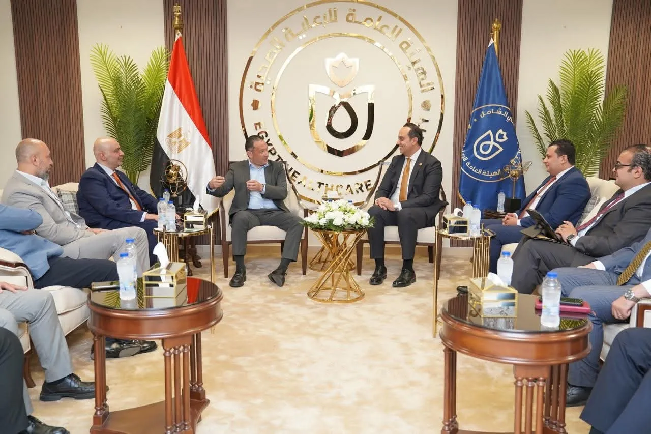 الوزارة الصحية تناقش مع أورانج مصر سبل التعاون في مجالات التحول الرقمي والرعاية الصحية عن بُعد. الوزارة الصحية تناقش مع أورانج مصر سبل التعاون في مجالات التحول الرقمي والرعاية الصحية عن بُعد.