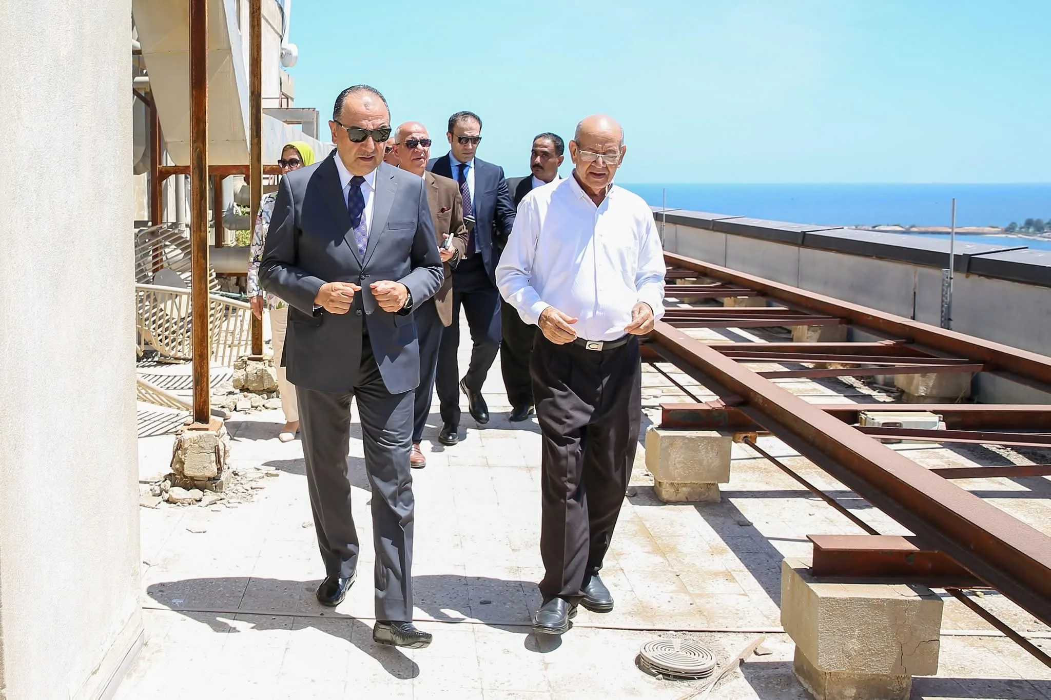 وزير قطاع الأعمال: تحويل قصر القطن في الإسكندرية إلى مركز استثماري لزيادة العوائد. وزير قطاع الأعمال: تحويل قصر القطن في الإسكندرية إلى مركز استثماري لزيادة العوائد.