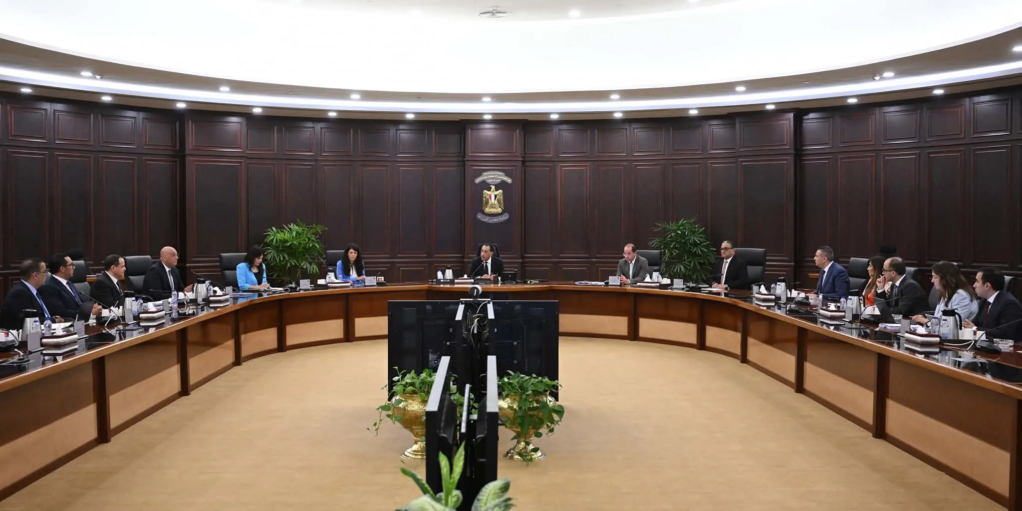 رئيس الوزراء: تأكيد أهمية استدامة تمويل “جهاز المشروعات” وتعزيز ريادة الأعمال كأولوية وطنية رئيس الوزراء: تأكيد أهمية استدامة تمويل “جهاز المشروعات” وتعزيز ريادة الأعمال كأولوية وطنية