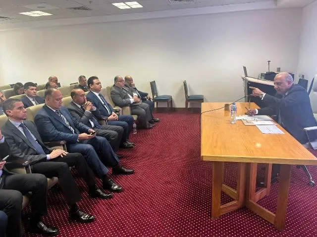 وزير الكهرباء: نحن نسعى لتعزيز صناعة المعدات الكهربائية وبطاريات تخزين الطاقة محلياً وزير الكهرباء: نحن نسعى لتعزيز صناعة المعدات الكهربائية وبطاريات تخزين الطاقة محلياً