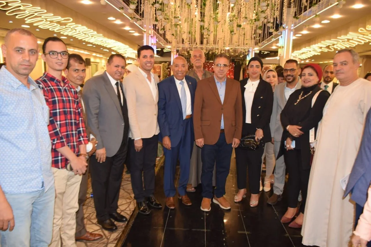 الجبهة الوطنية ت inaugurate أمانة بندر بني سويف وتعلن دعم مرشحها هشام مجدي في انتخابات مجلس الشيوخ. الجبهة الوطنية ت inaugurate أمانة بندر بني سويف وتعلن دعم مرشحها هشام مجدي في انتخابات مجلس الشيوخ.