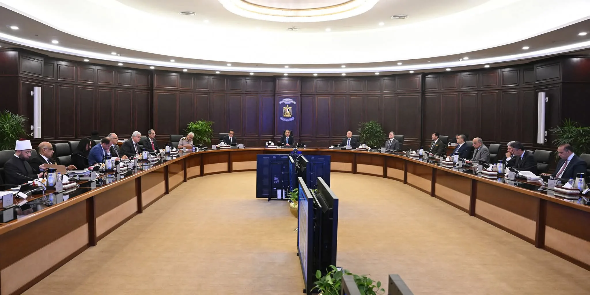 إجراءات حكومية حديثة لتعزيز الاستثمار والتعليم وتحديث البنية التحتية وتحسين التصنيفات الدولية لمصر. إجراءات حكومية حديثة لتعزيز الاستثمار والتعليم وتحديث البنية التحتية وتحسين التصنيفات الدولية لمصر.