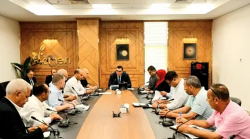 “الشربيني” يعقد اجتماعًا لمتابعة تقدم العمل والموقف الحالي لمشروع “صواري” في الإسكندرية