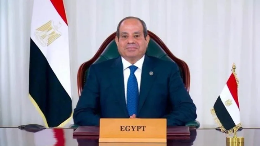 الرئيس السيسي يقدم تعازيه لبوتين وللشعب الروسي في ضحايا حادث انهيار طائرة ركاب في شرق روسيا.