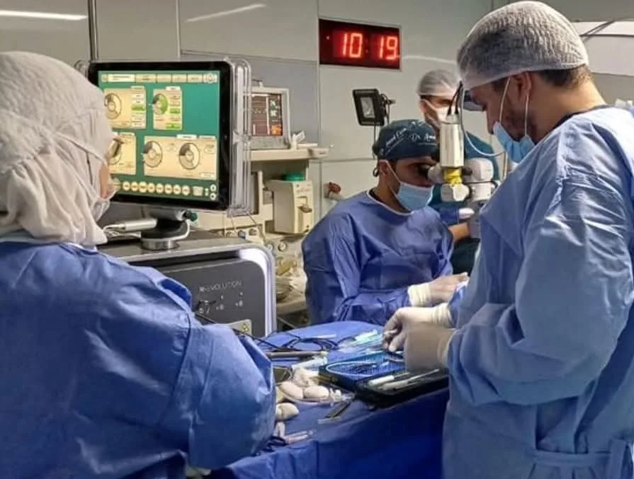 مجلس الوزراء يعلن عن تنفيذ 2.8 مليون عملية جراحية مجانية في إطار مبادرة تقليص قوائم الانتظار. مجلس الوزراء يعلن عن تنفيذ 2.8 مليون عملية جراحية مجانية في إطار مبادرة تقليص قوائم الانتظار.