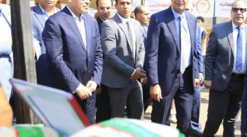 وزير التموين ومحافظ القاهرة يدشّنان سوق “اليوم الواحد” لتقديم السلع بأسعار مخفضة
