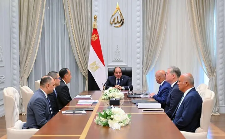 الرئيس السيسي يطلع على آخر التطورات في تنفيذ المشروعات الصناعية