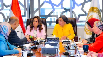 وزيرة البيئة تناقش مع رئيس هيئة المخلفات تعزيز الاستثمارات في النظام الشامل للمعالجة.
