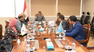 وزير الإسكان يراقب تقدم مشروع الممشى السياحي في مدينة الشيخ زايد