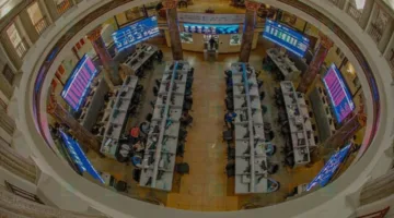 مؤشر سوق العقارات ينهي التداولات بتراجع قدره 0.91%