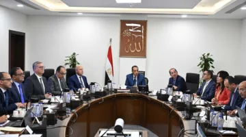 “مدبولي” يناقش فرص الاستثمار المتاحة مع عدد من دول الخليج