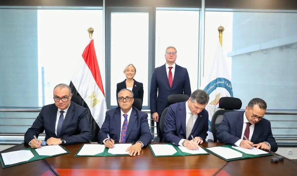 اتفاقية جديدة لتعزيز استكشاف الغاز في المتوسط بين مصر و”إيني” و”بي بي” اتفاقية جديدة لتعزيز استكشاف الغاز في المتوسط بين مصر و”إيني” و”بي بي”