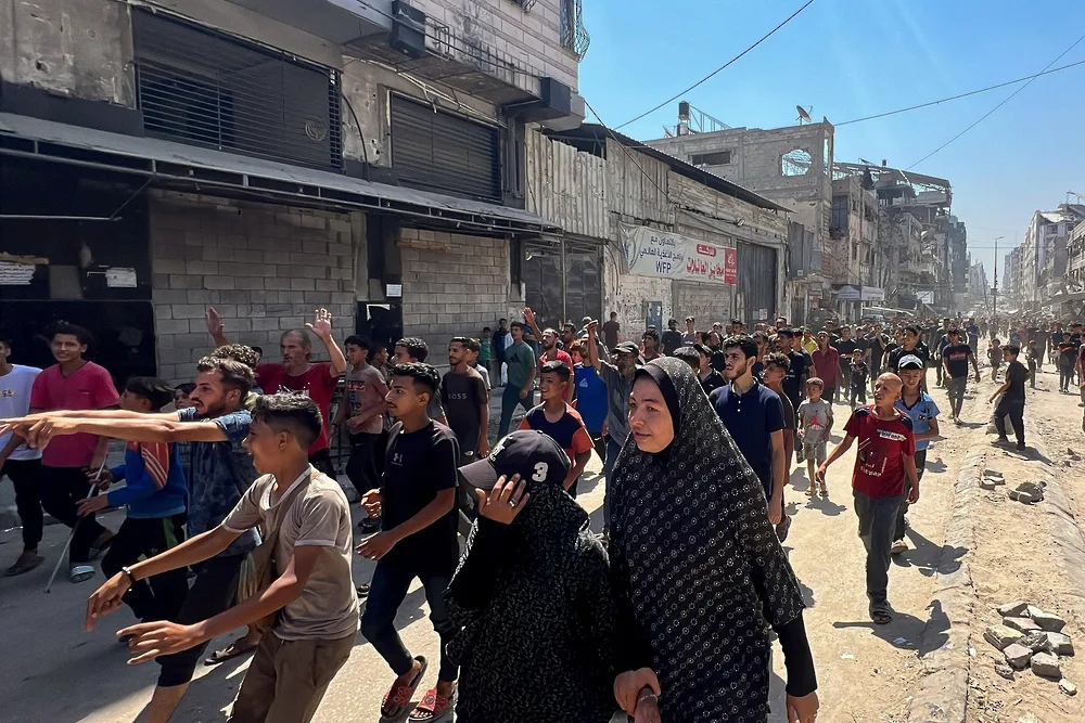 25 شهيدًا جراء نيران الاحتلال الإسرائيلي في مدينة رفح بغزة