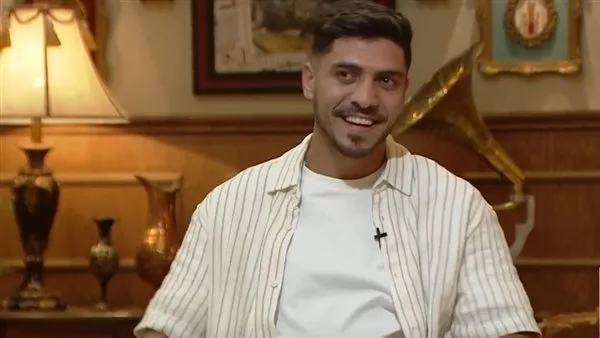 فرص عودته مرتفعة.. أمير هشام يطلعنا على آخر مستجدات صفقة محمد شريف مع الأهلي