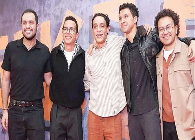 فيلم “سيكو سيكو” يفاجئ أبطاله بإيراداته خلال 24 ساعة. فيلم “سيكو سيكو” يفاجئ أبطاله بإيراداته خلال 24 ساعة.