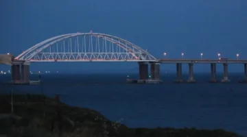 مقيم في القرم يدعو لهدم جسر “كيرتش” وتمت إحالته إلى القضاء