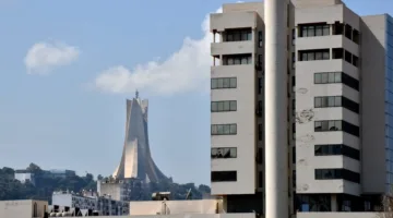 الرد الجزائرية الخارجية على تعليقات الداخلية الفرنسية حول جوازات السفر الجزائرية