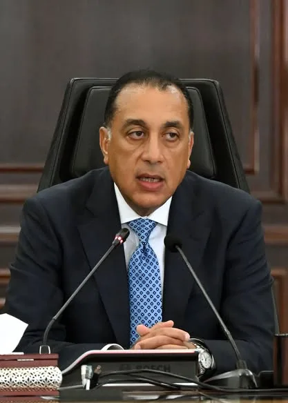 رئيس الوزراء: الرئيس السيسي أمر الحكومة بإعطاء أولوية قصوى لحل المتأخرات المستحقة لشركاء قطاع البترول. رئيس الوزراء: الرئيس السيسي أمر الحكومة بإعطاء أولوية قصوى لحل المتأخرات المستحقة لشركاء قطاع البترول.