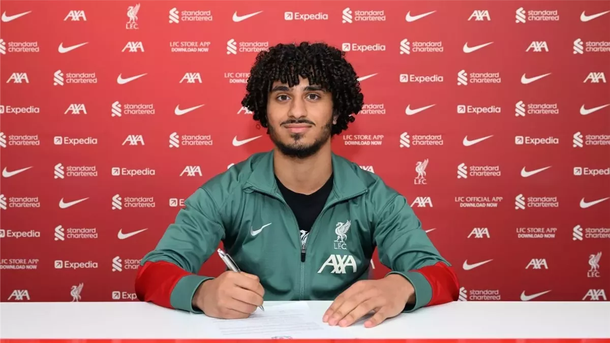 لاعب مصري جديد ينضم إلى محمد صلاح في ليفربول لاعب مصري جديد ينضم إلى محمد صلاح في ليفربول