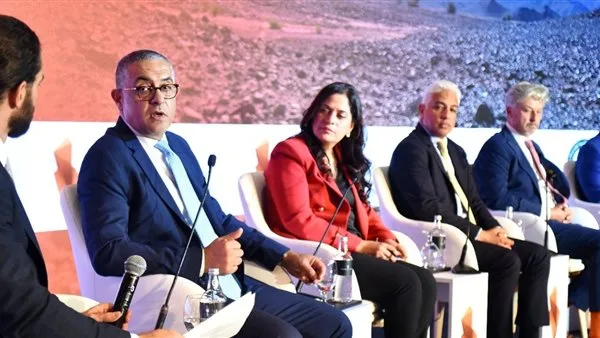 الرئيس التنفيذي للهيئة العامة للاستثمار والمناطق الحرة: نهدف إلى تعزيز استغلال الثروات التعدينية في مصر. الرئيس التنفيذي للهيئة العامة للاستثمار والمناطق الحرة: نهدف إلى تعزيز استغلال الثروات التعدينية في مصر.
