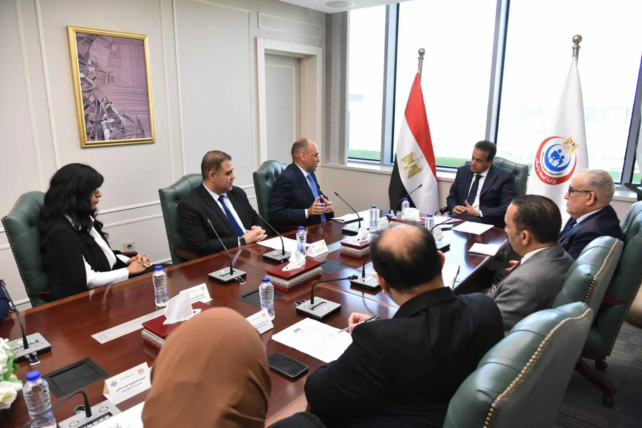 وزير الصحة يناقش مع وفد من شركة جونسون آند جونسون فرص تعزيز الشراكة في مجال الصحة وزير الصحة يناقش مع وفد من شركة جونسون آند جونسون فرص تعزيز الشراكة في مجال الصحة