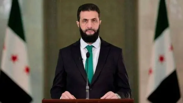 “الولايات المتحدة”: إلغاء العقوبات سيؤدي إلى إنهاء عزل سوريا عن النظام المالي العالمي ويفتح المجال أمام الاستثمارات الأجنبية.