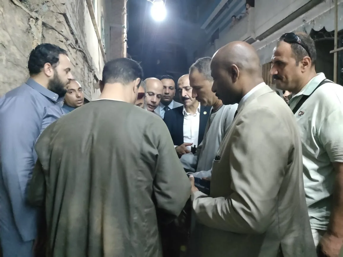 500 ألف جنيه لعائلات كل متوفى و70 ألف جنيه للمصابين: تسليم شيكات التعويضات لأسر ضحايا حادث المنوفية 500 ألف جنيه لعائلات كل متوفى و70 ألف جنيه للمصابين: تسليم شيكات التعويضات لأسر ضحايا حادث المنوفية