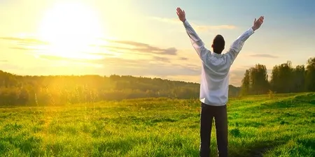 عندما نستسلم للملذات السريعة.. كيف يمكننا استعادة توازن الدوبامين في عقولنا؟ عندما نستسلم للملذات السريعة.. كيف يمكننا استعادة توازن الدوبامين في عقولنا؟