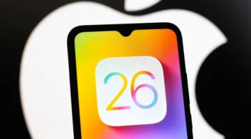 آبل تقلل من تأثير الزجاج السائل في iOS 26 بناءً على آراء المستخدمين