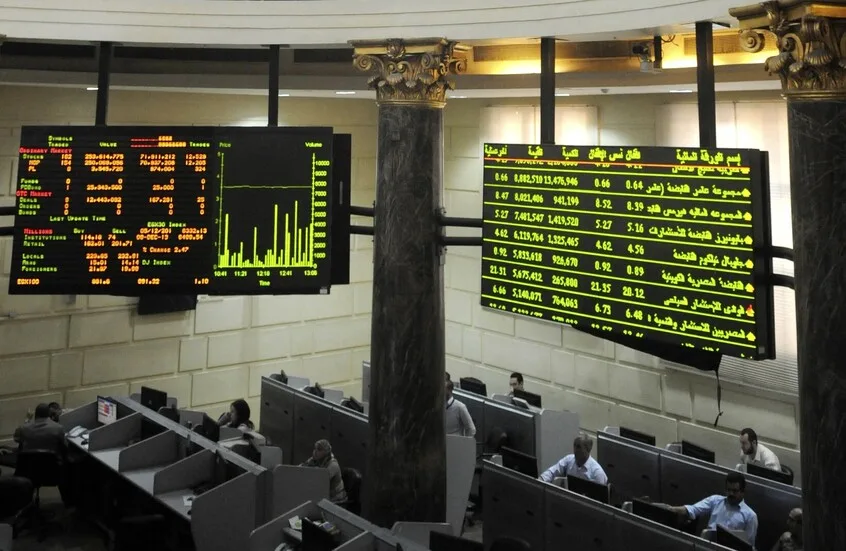 البورصة المصرية تشهد ارتفاعاً بعد أزمة سنترال رمسيس البورصة المصرية تشهد ارتفاعاً بعد أزمة سنترال رمسيس