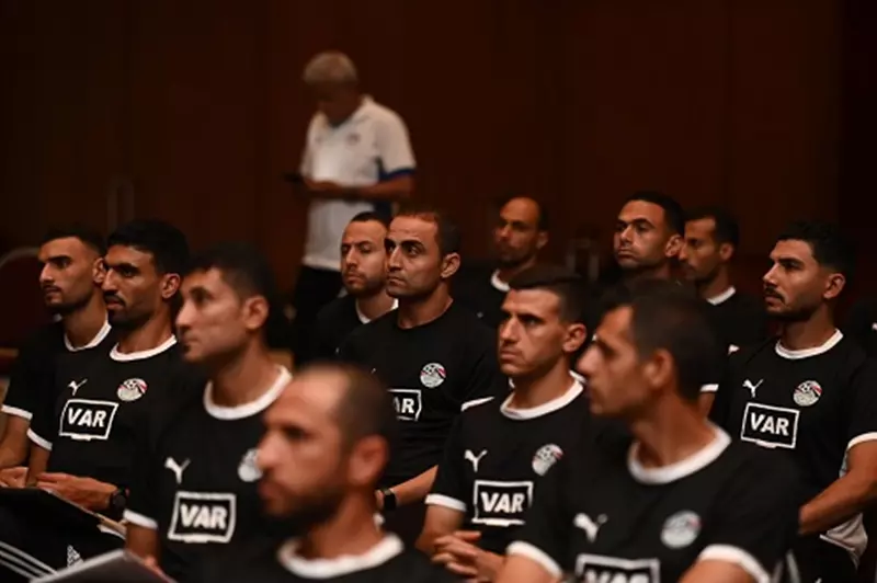 40 حكما يتخطون امتحانات الالتحاق بدورة الحصول على رخصة “VAR” 40 حكما يتخطون امتحانات الالتحاق بدورة الحصول على رخصة “VAR”