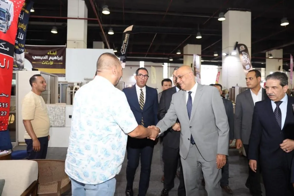 400 مليون جنيه من المبيعات والاتفاقيات في معرض المنتجات الدمياطيّة 400 مليون جنيه من المبيعات والاتفاقيات في معرض المنتجات الدمياطيّة