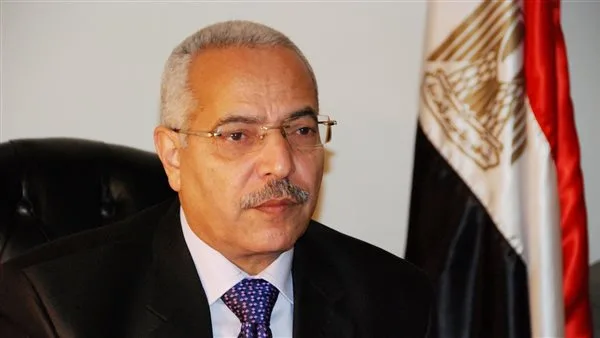 وزير التعليم السابق: نظام البكالوريا يمثل ضغطاً هائلاً على الأسر المصرية والطلاب والمعلمين. وزير التعليم السابق: نظام البكالوريا يمثل ضغطاً هائلاً على الأسر المصرية والطلاب والمعلمين.