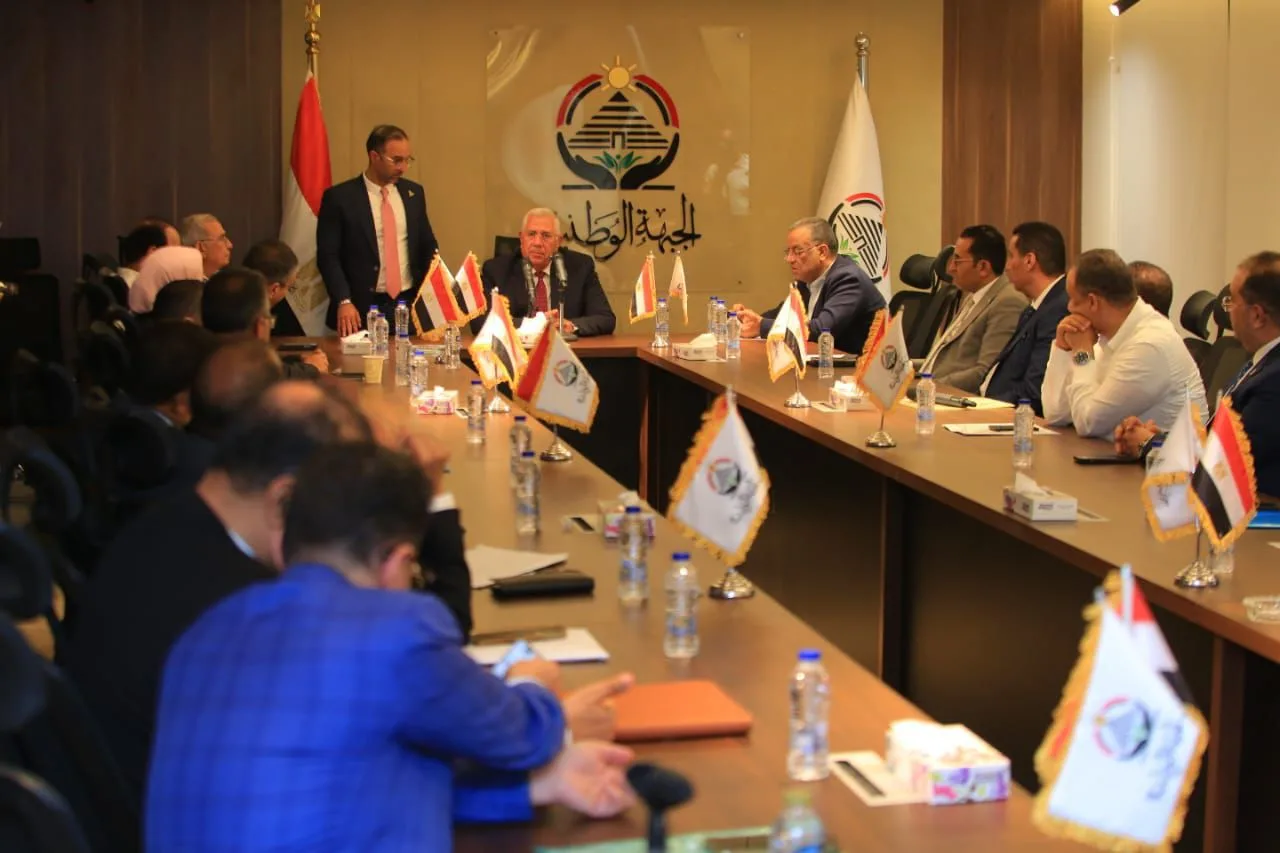 حزب الجبهة يجتمع بمرشحيه لانتخابات مجلس الشيوخ 2025 حزب الجبهة يجتمع بمرشحيه لانتخابات مجلس الشيوخ 2025