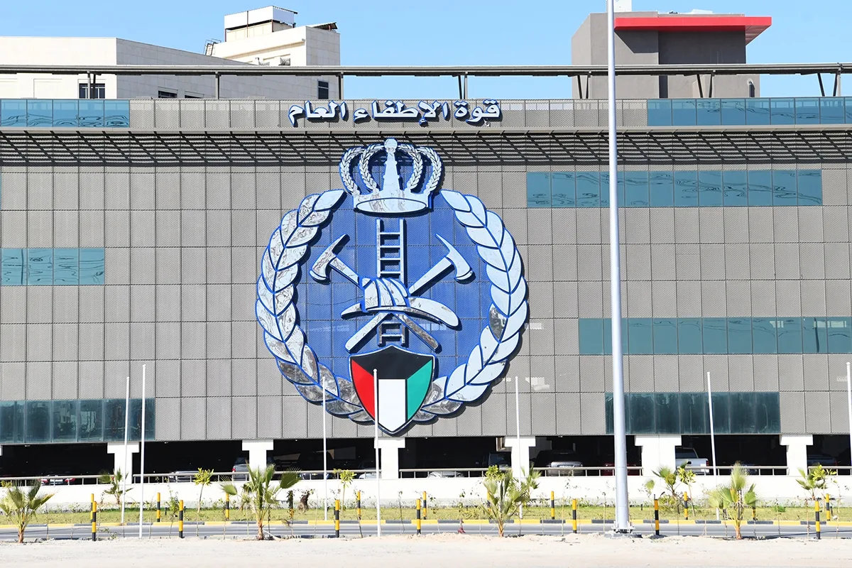 شخص يُفارق الحياة جراء انقلاب وحريق مركبة على «الدائري الخامس»