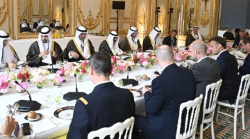 قمة تعزيز العلاقات وتطويرها