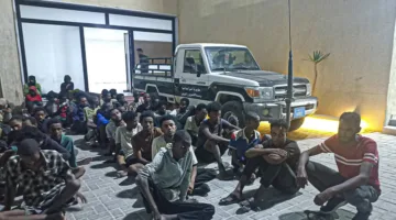 السلطات الليبية تُعلن عن تحرير 104 مهاجرين غير نظاميين.