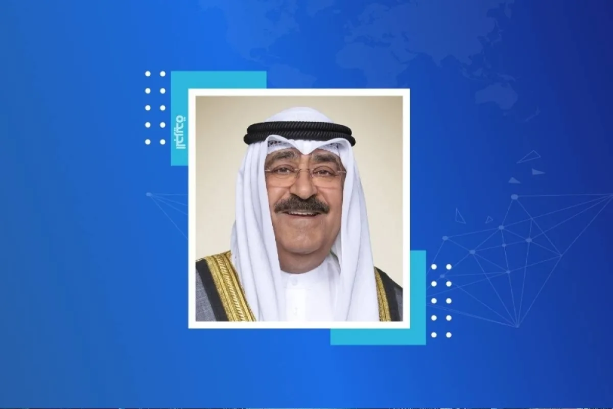 سمو الأمير يعود إلى بلاده قادماً من فرنسا بعد رحلة رسمية سمو الأمير يعود إلى بلاده قادماً من فرنسا بعد رحلة رسمية