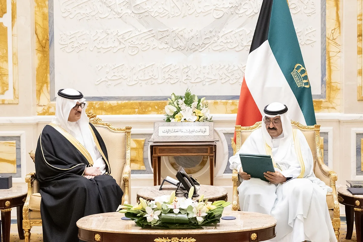 الأمير يتلقى دعوة من بن سلمان لحضور منتدى مستقبل الاستثمار الأمير يتلقى دعوة من بن سلمان لحضور منتدى مستقبل الاستثمار